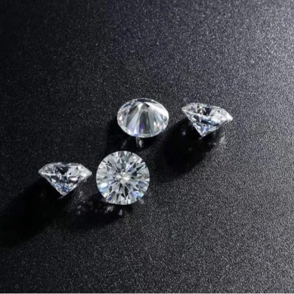 NIB 1.75ct S1 lab Diamond .925 Silver Ring Prong set Square Cut/pavé - Picture 3 of 7